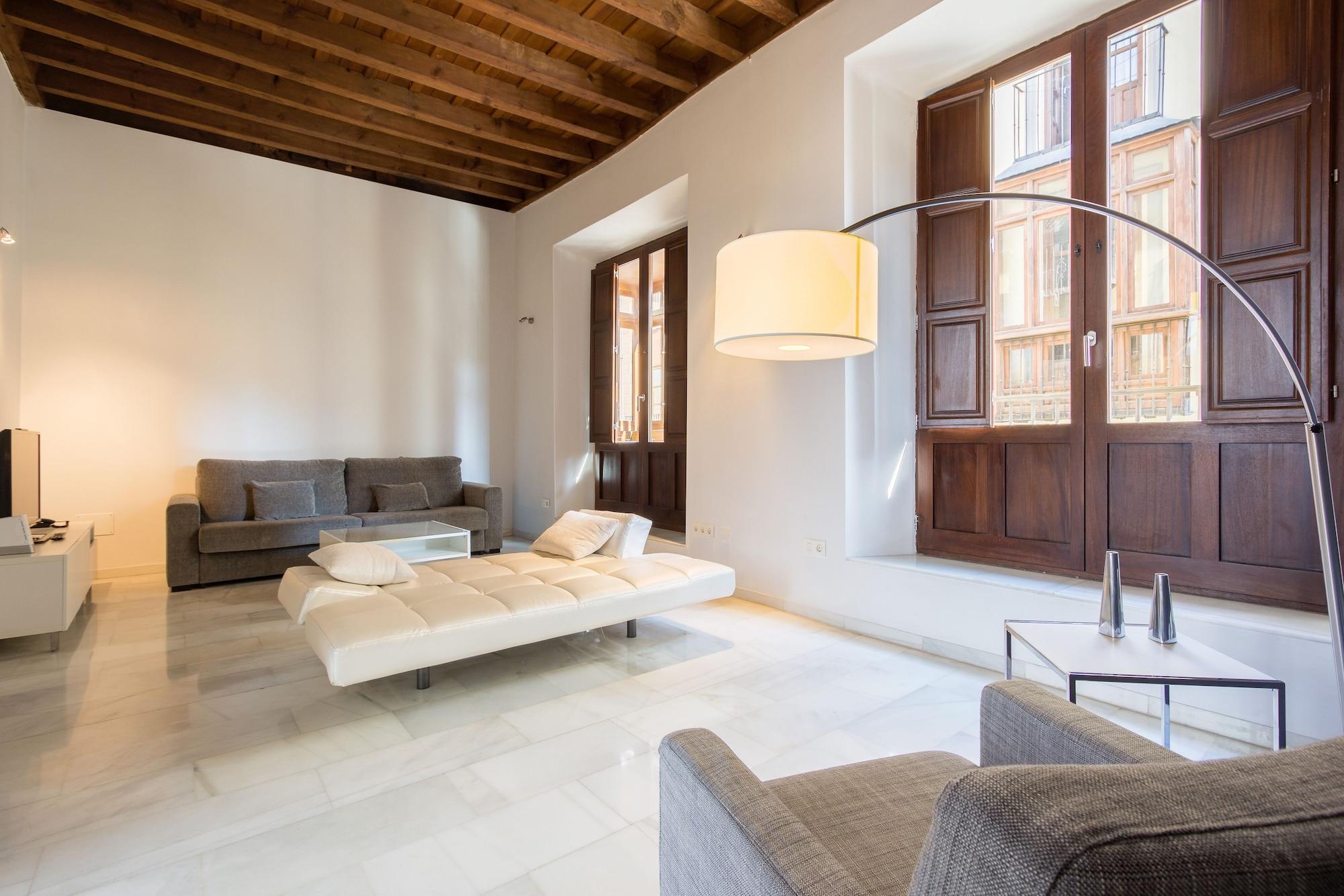 Elvira Suites Гранада Экстерьер фото