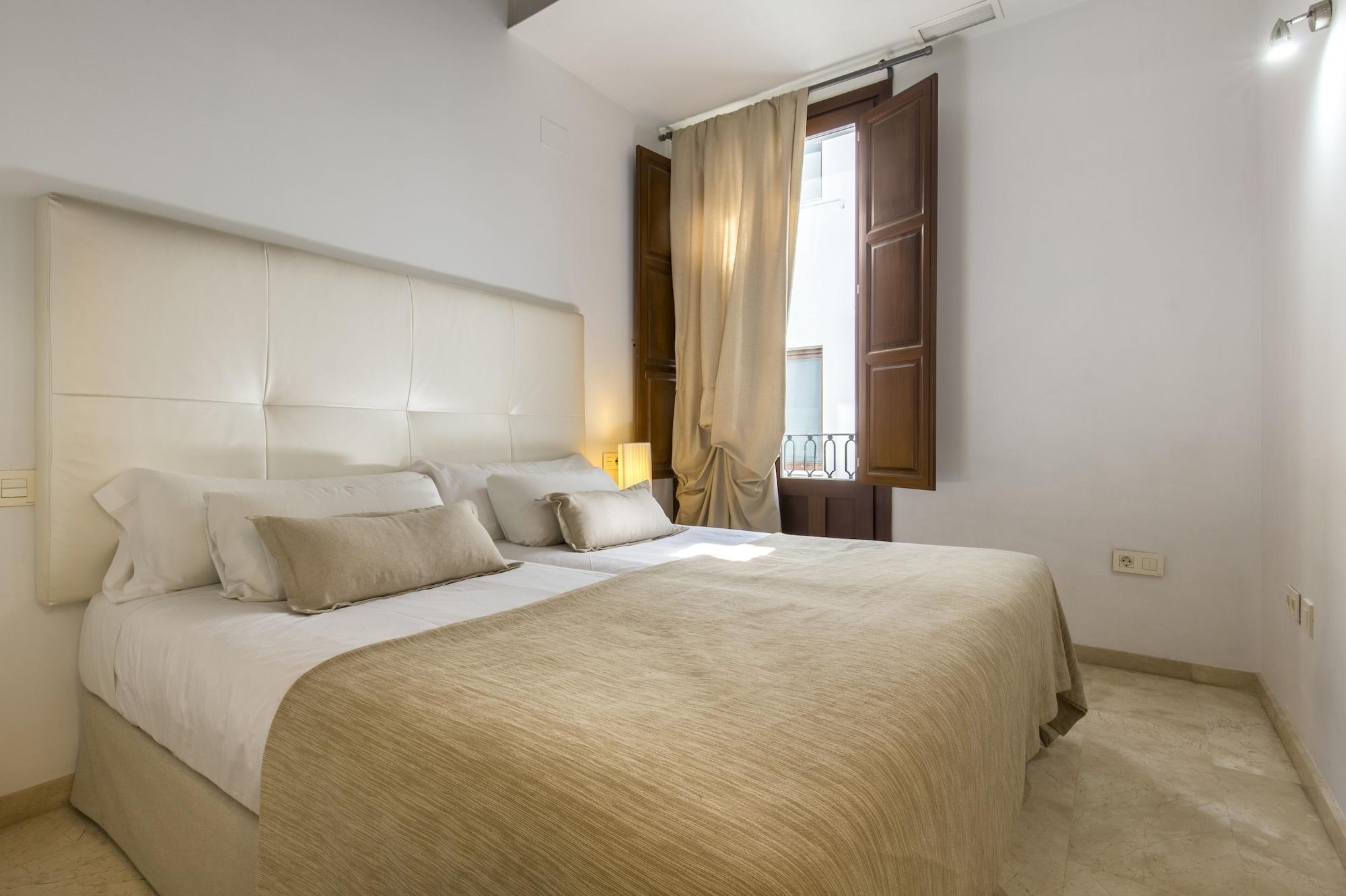 Elvira Suites Гранада Экстерьер фото